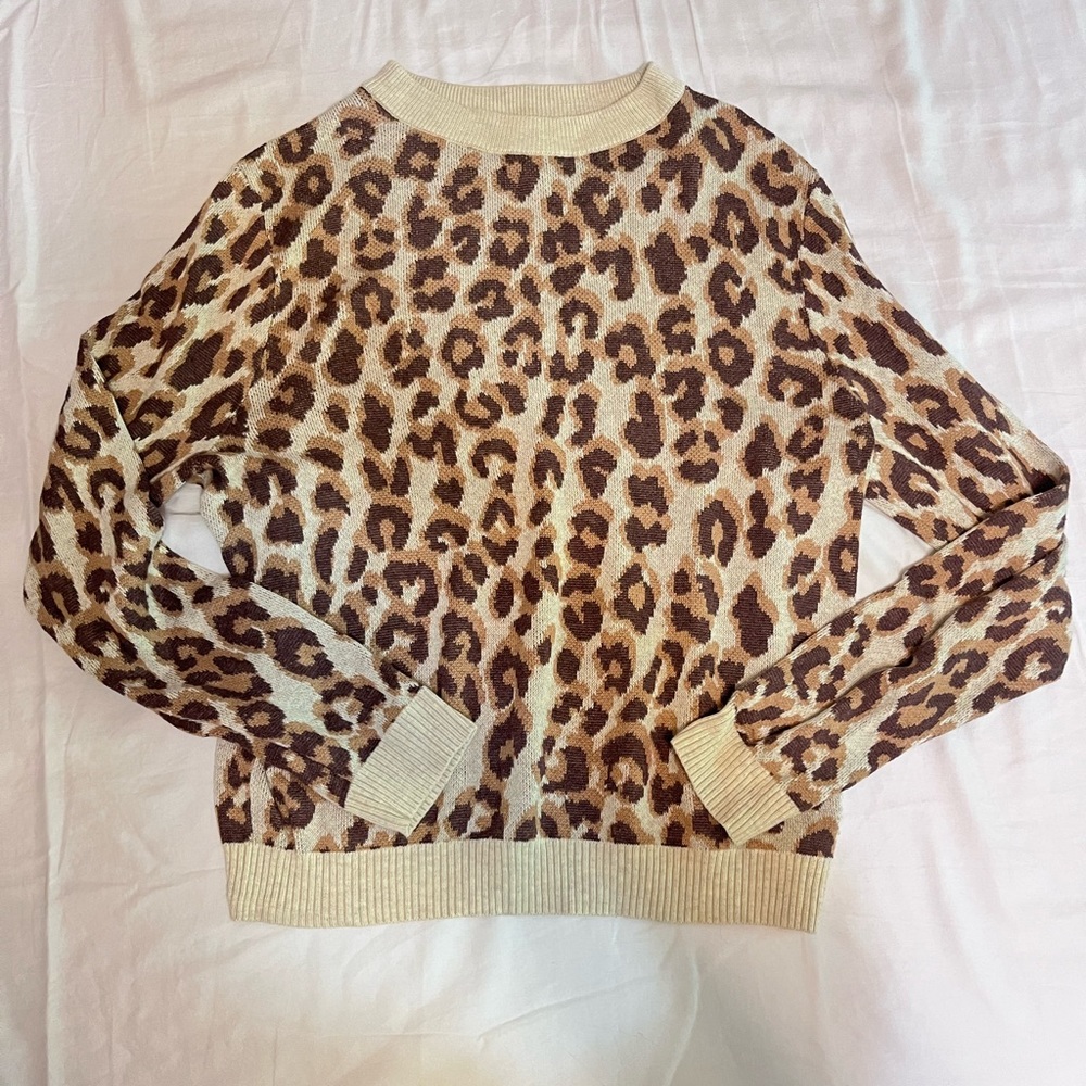 A NEW DAY! Leopard print thick sweater